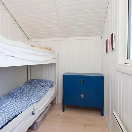 Holiday home Sleeps 6