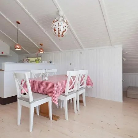 Sleeps 6 Holiday home Yderby